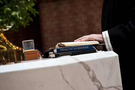 Billede af alterbog